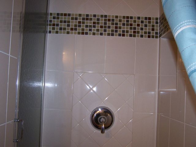 1709 Rogers Avenue, Mchenry, IL 60050