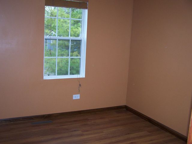 1709 Rogers Avenue, Mchenry, IL 60050