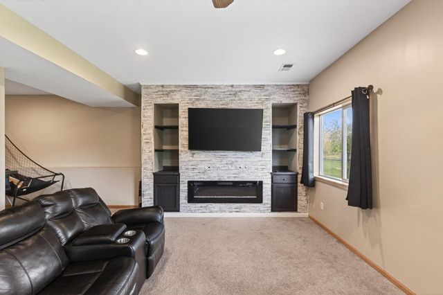 4831 187th Street W, Farmington, MN 55024