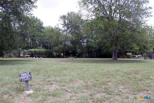 00 N Pecos Street, Lockhart, TX 78644