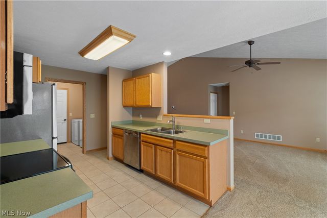 3068 Somerset Drive, Akron, OH 44312