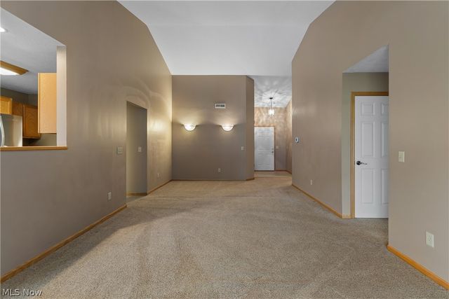 3068 Somerset Drive, Akron, OH 44312