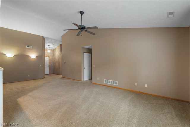 3068 Somerset Drive, Akron, OH 44312