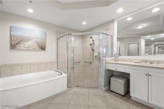 1635 Winding Oaks WAY 101, Naples, FL 34109