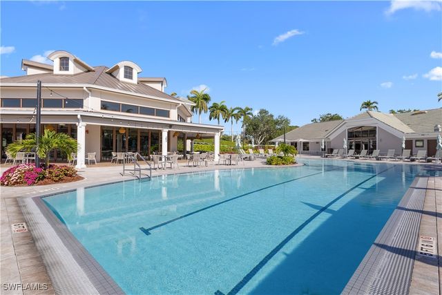 1635 Winding Oaks WAY 101, Naples, FL 34109