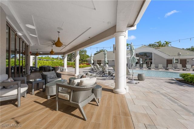 1635 Winding Oaks WAY 101, Naples, FL 34109