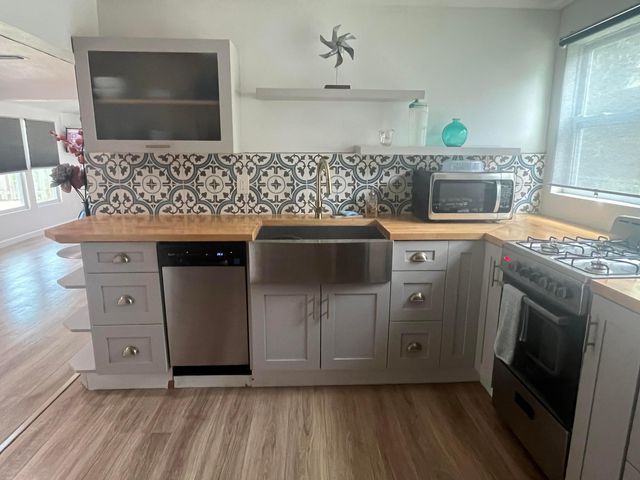 728 TALLADEGA Street, West Palm Beach, FL 33405