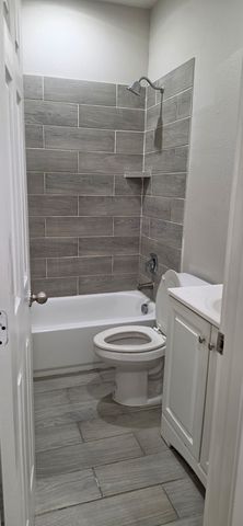 1015 E Cannon Street, Fort Worth, TX 76104
