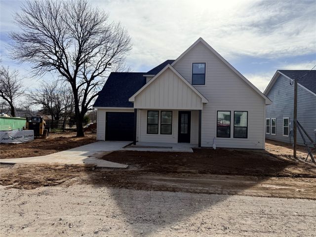 203 Cherry Street, Nocona, TX 76255