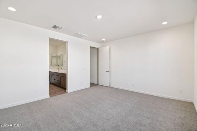 10446 E UPTON Avenue, Mesa, AZ 85212