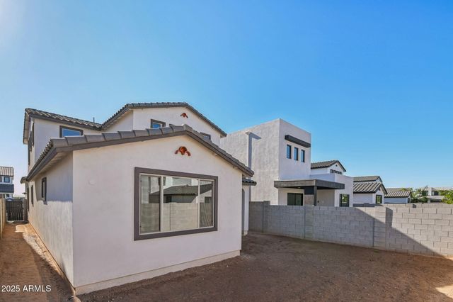 10446 E UPTON Avenue, Mesa, AZ 85212