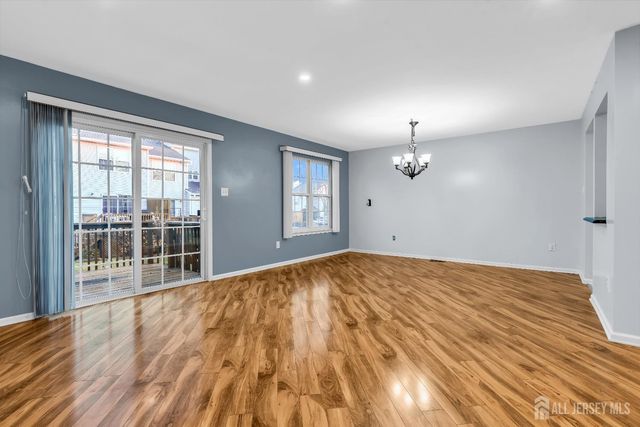 18 BRIDGEPOINTE Drive, South Amboy, NJ 08879