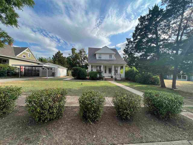 1208 NW Lake Ave, Lawton, OK 73507