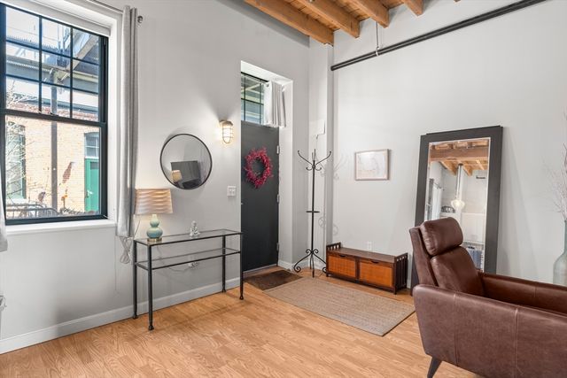 60 Dudley St 27, Chelsea, MA 02150