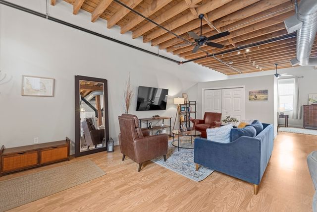 60 Dudley St 27, Chelsea, MA 02150