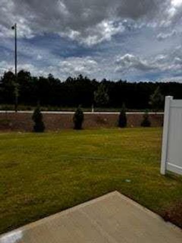 650 Point Place Drive, Loganville, GA 30052
