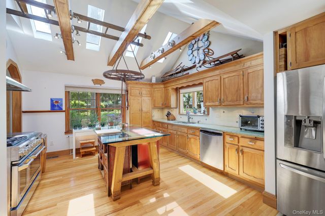 1950 Baldwin Road, Yorktown Heights, NY 10598