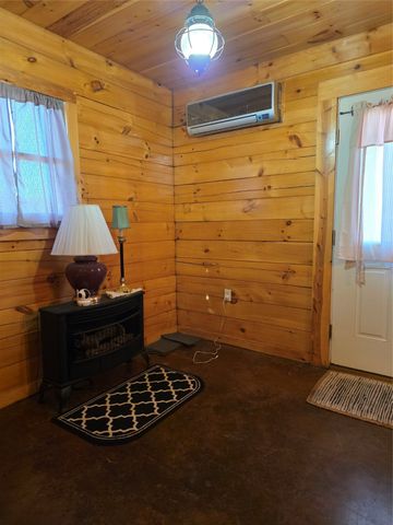 2628 S State Highway 121, Bonham, TX 75418