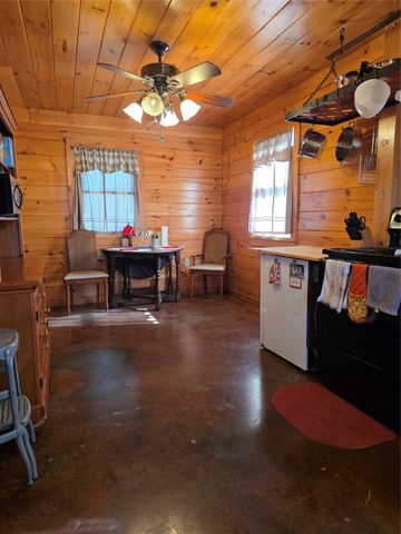 2628 S State Highway 121, Bonham, TX 75418