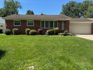 15935 Foch Street, Livonia, MI 48154