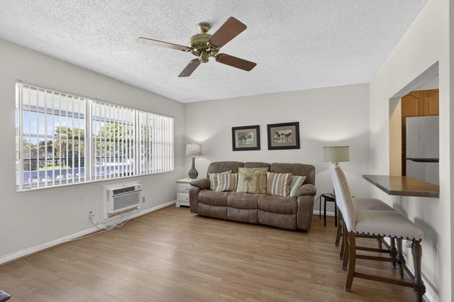 181 Bedford, West Palm Beach, FL 33417