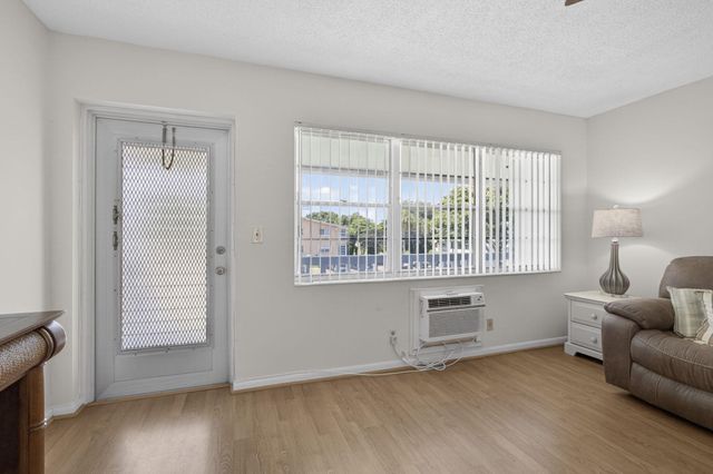 181 Bedford, West Palm Beach, FL 33417
