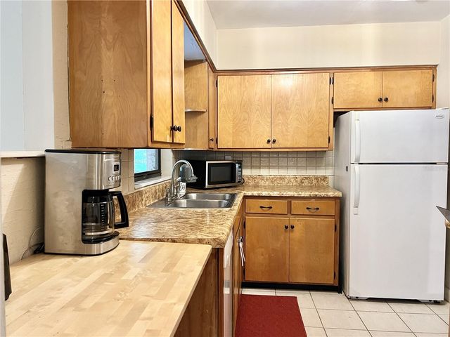 110 GLEN RIDGE AVENUE, Temple Terrace, FL 33617