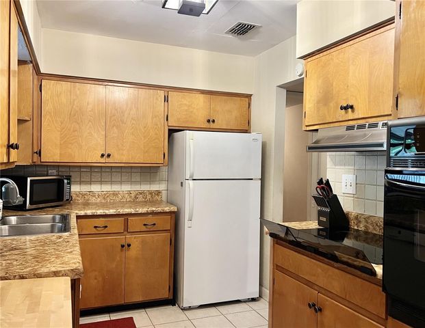 110 GLEN RIDGE AVENUE, Temple Terrace, FL 33617