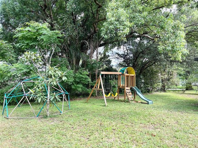 110 GLEN RIDGE AVENUE, Temple Terrace, FL 33617