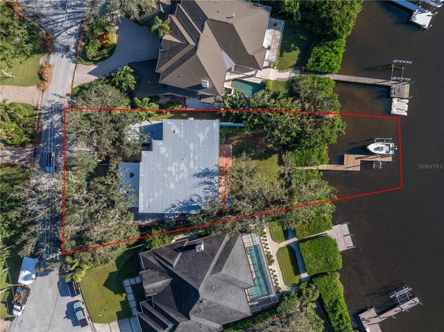 838 MONTEREY BOULEVARD NE, St Petersburg, FL 33704