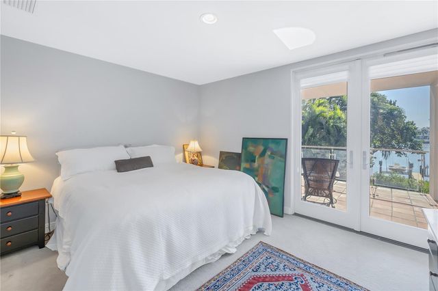 838 MONTEREY BOULEVARD NE, St Petersburg, FL 33704