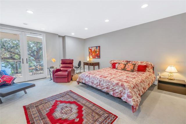 838 MONTEREY BOULEVARD NE, St Petersburg, FL 33704