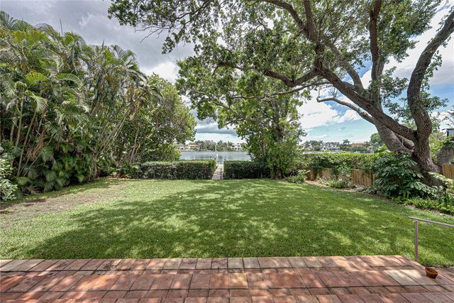 838 MONTEREY BOULEVARD NE, St Petersburg, FL 33704