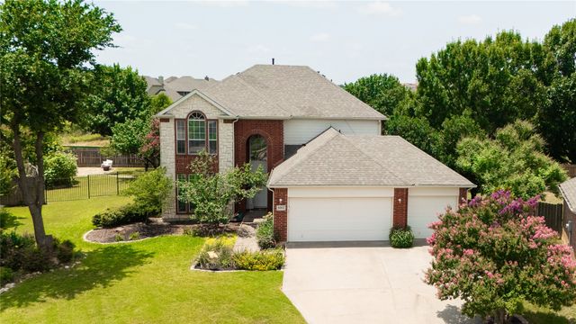 8102 Yucatan Court, Arlington, TX 76002