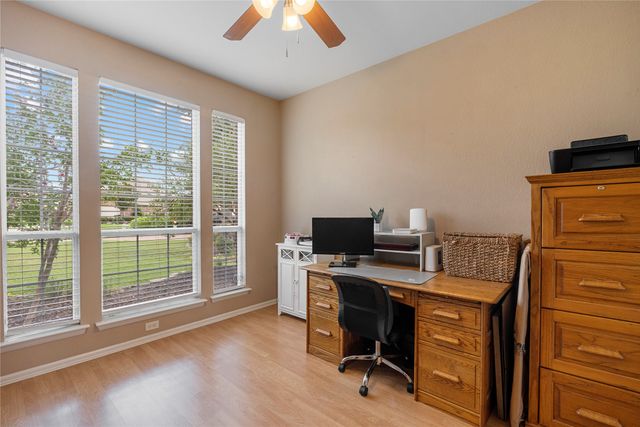 8102 Yucatan Court, Arlington, TX 76002