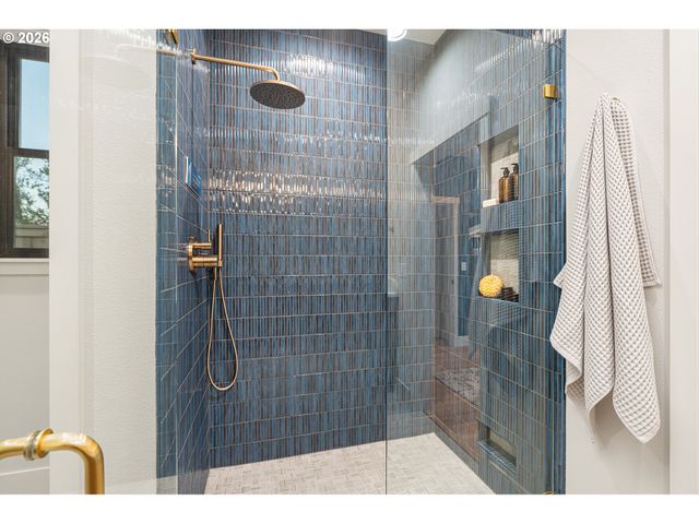 14986 Jennetten Way, Oregon City, OR 97045
