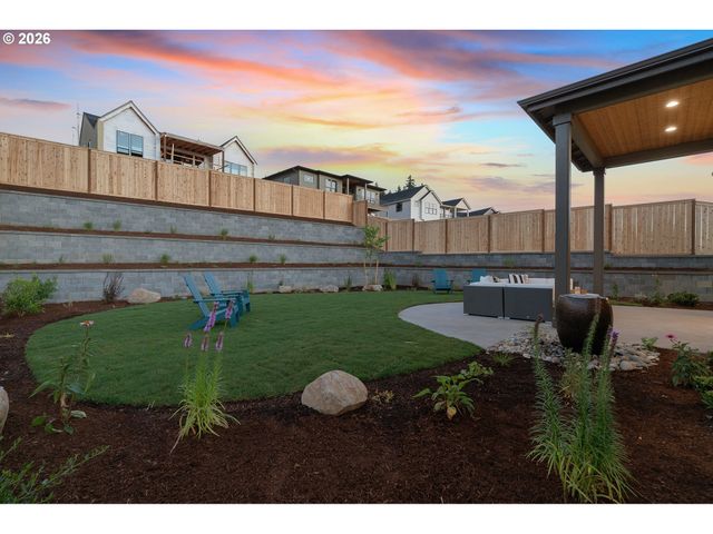 14986 Jennetten Way, Oregon City, OR 97045