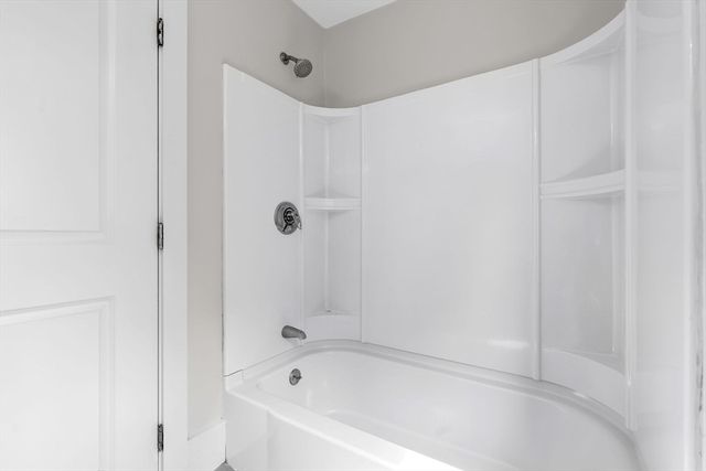 2 Perkins Street, Amesbury, MA 01913