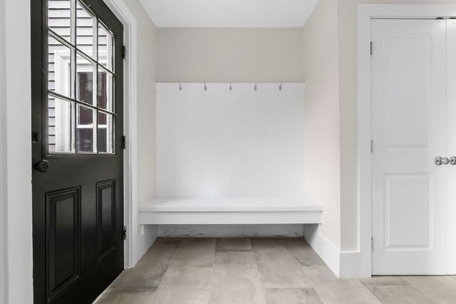 2 Perkins Street, Amesbury, MA 01913