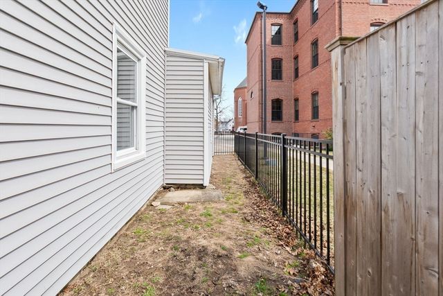 2 Perkins Street, Amesbury, MA 01913