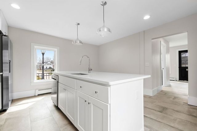 2 Perkins Street, Amesbury, MA 01913