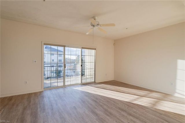 1268 Laskin Rd Apt 202, Virginia Beach, VA 23451