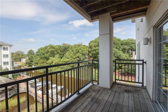 1268 Laskin Rd Apt 202, Virginia Beach, VA 23451