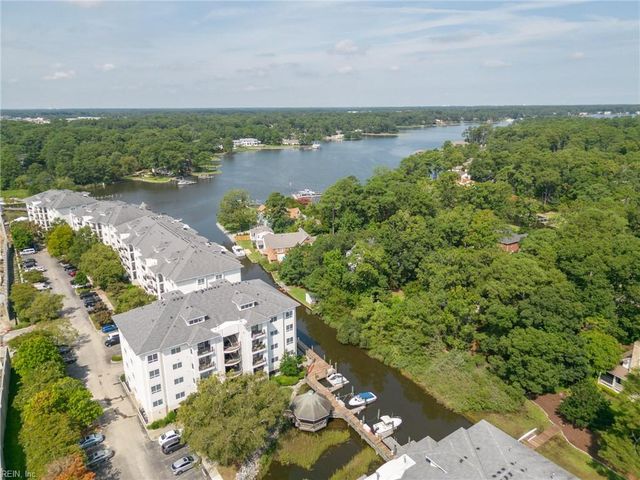 1268 Laskin Rd Apt 202, Virginia Beach, VA 23451