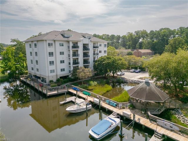 1268 Laskin Rd Apt 202, Virginia Beach, VA 23451
