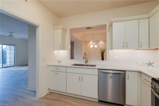 1268 Laskin Rd Apt 202, Virginia Beach, VA 23451