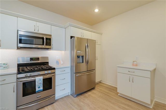 1268 Laskin Rd Apt 202, Virginia Beach, VA 23451