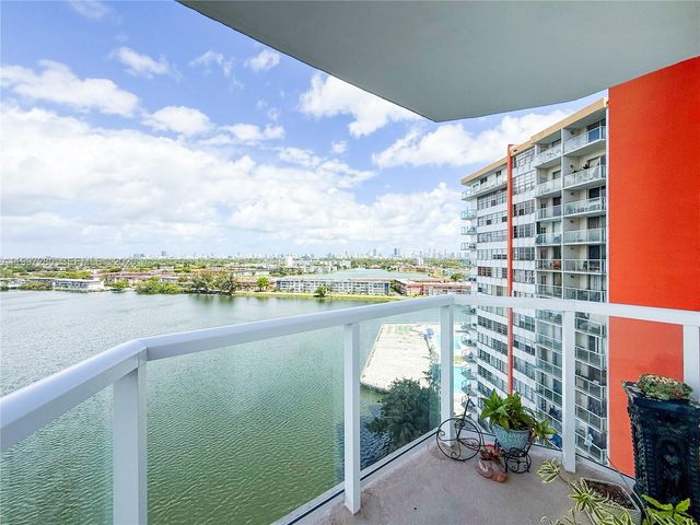 1301 NE Miami Gardens Drive 1406W, Miami, FL 33179