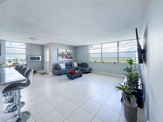 1301 NE Miami Gardens Drive 1406W, Miami, FL 33179