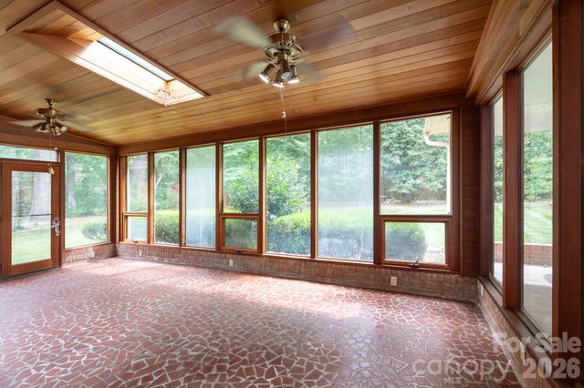 5511 Robinhood Road, Charlotte, NC 28211